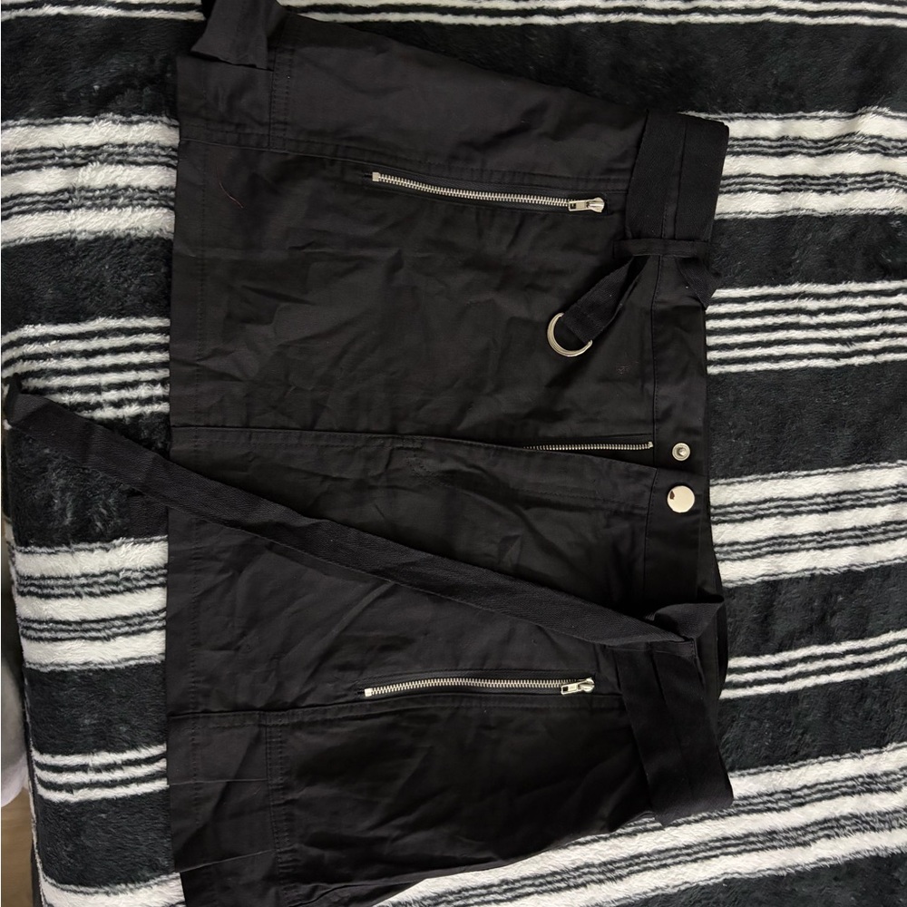 Women’s Black Mini skirt with Silver details